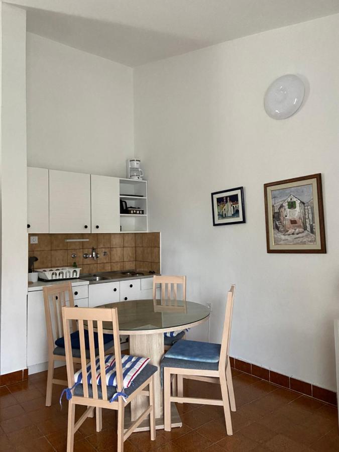 Apartments Natasa 普纳特 外观 照片